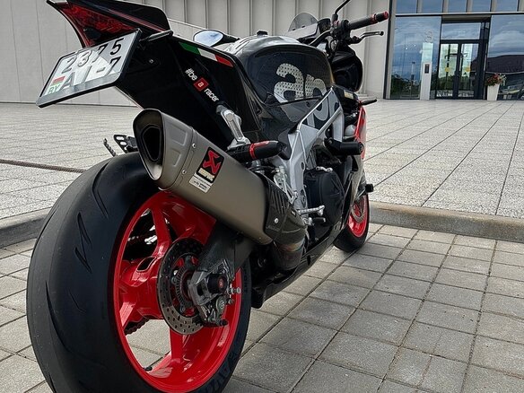 2018 Aprilia Tuono V4, красный, 999999 рублей - вид 10