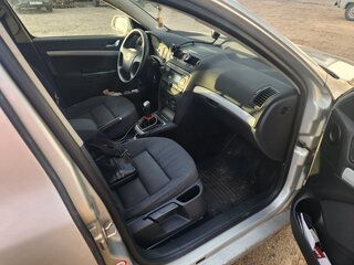 2005 Skoda Octavia II (A5), серебристый, 400000 рублей, вид 5