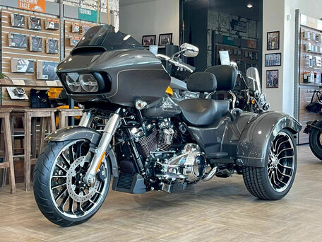 2023 Harley-Davidson Road Glide 3, серый, 4980000 рублей, вид 1