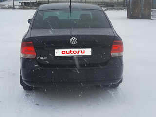 2014 Volkswagen Polo V, чёрный, 550000 рублей, вид 2