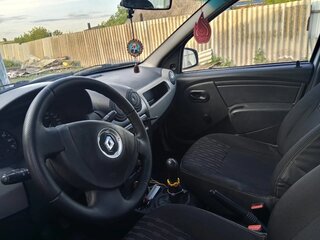 2013 Renault Logan I Рестайлинг, белый, 230000 рублей, вид 5