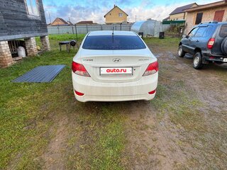 2012 Hyundai Solaris I, белый, 680000 рублей, вид 3