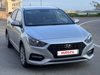 2018 Hyundai Solaris II, серебристый, 1500000 рублей, вид 1
