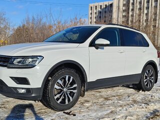 2020 Volkswagen Tiguan II, белый, 2350000 рублей, вид 3