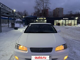 1998 Toyota Camry IV (XV20), белый, 400000 рублей, вид 2