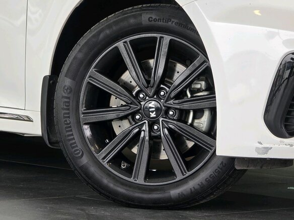 2019 Kia Optima IV Рестайлинг, белый - вид 23