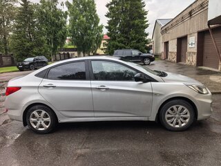 2012 Hyundai Solaris I, серебристый, 530000 рублей, вид 2