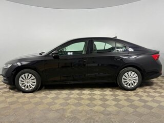 2022 Skoda Octavia IV (A8), чёрный, 2330000 рублей, вид 2