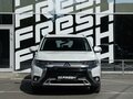 2018 Mitsubishi Outlander III Рестайлинг 3, белый - вид 2