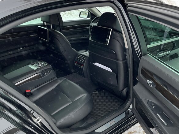 2013 BMW 7 серии Long 750Li xDrive V (F01/F02/F04) Рестайлинг, чёрный, 1750000 рублей - вид 19