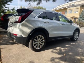 2023 Cadillac XT4 I, белый, 3700000 рублей, вид 4