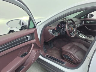 2022 Porsche Panamera 4 II Рестайлинг, белый, 9520000 рублей, вид 5