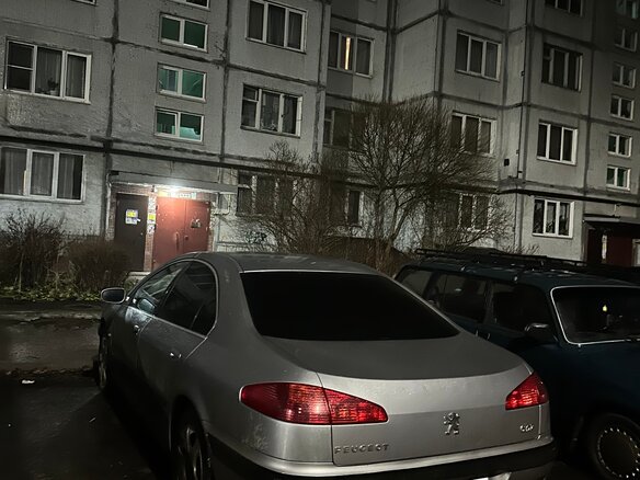 2000 Peugeot 607 I, серый, 390000 рублей - вид 6