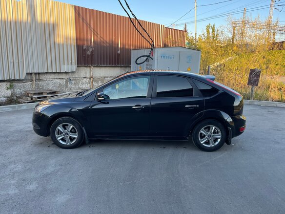 2010 Ford Focus II Рестайлинг, чёрный, 650000 рублей - вид 6