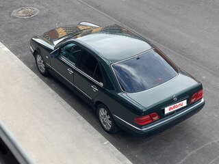 1999 Mercedes-Benz E-Класс 200 II (W210, S210), зелёный, 279000 рублей, вид 2