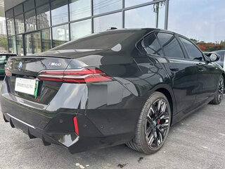 2026 BMW i5 M60 xDrive, чёрный, 8990000 рублей, вид 3