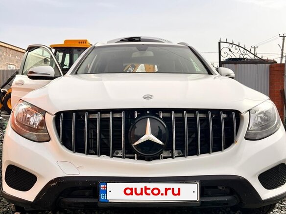2016 Mercedes-Benz GLC Coupe 300 I (C253), белый, 1499999 рублей