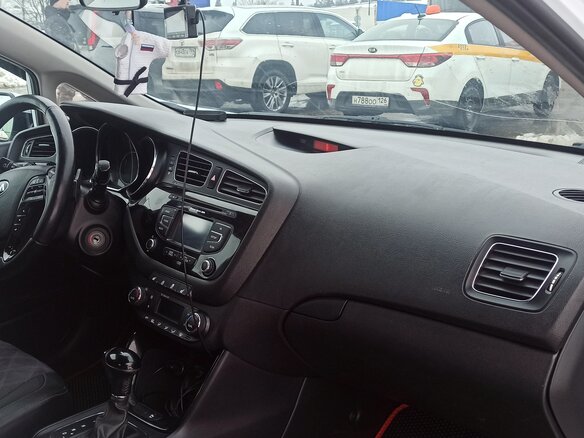 2014 Kia Ceed II, белый, 1050000 рублей - вид 11