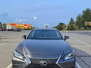 2020 Lexus ES 250 VII, серебристый, 3250000 рублей, вид 2