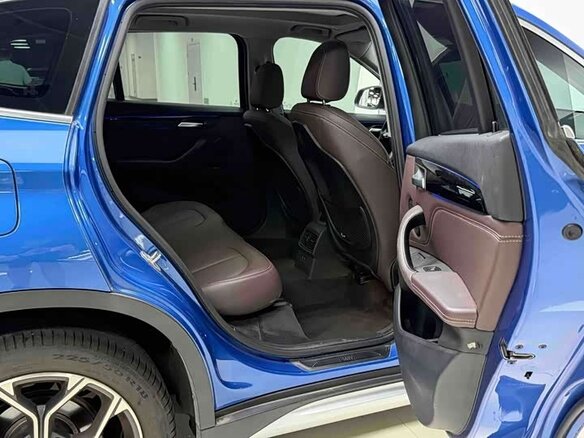 2022 BMW X1 20Li sDrive II (F48) Рестайлинг, синий - вид 14