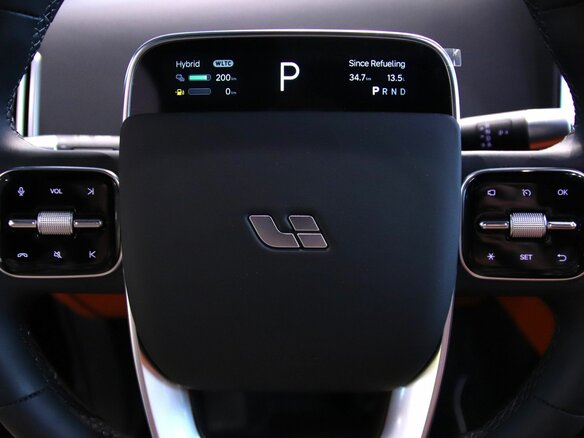 2025 Li Auto (Lixiang) L9 52.3 kWh I Рестайлинг, чёрный - вид 21