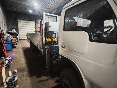 1996 Nissan Diesel Condor, белый, 2990000 рублей, вид 3