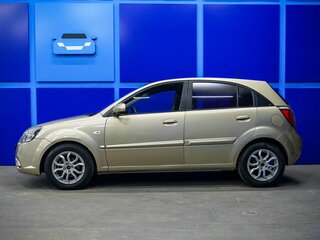 2010 Kia Rio II Рестайлинг, бежевый, 460000 рублей, вид 3