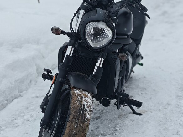 2023 Kawasaki EN650 Vulcan S, чёрный, 750000 рублей - вид 1