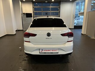2021 Volkswagen Polo VI, белый, 1490000 рублей, вид 4