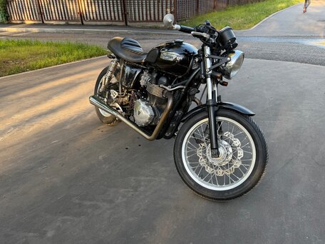 2009 Triumph Thruxton, чёрный, 540000 рублей, вид 4