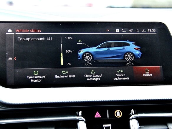 2020 BMW 1 серии 118d III (F40), синий, 3050000 рублей - вид 30