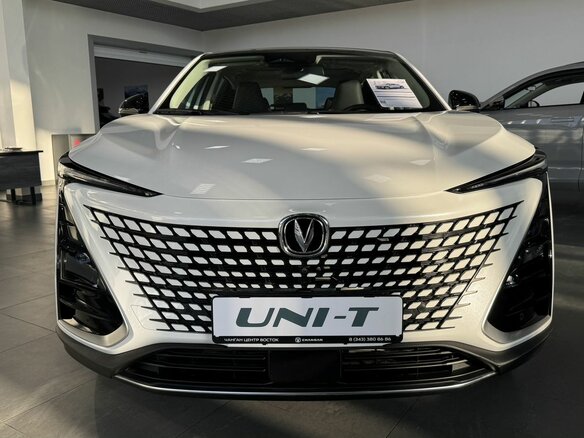 2025 Changan UNI-T I, белый, 3459900 рублей - вид 2