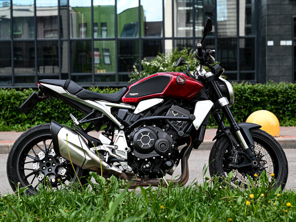 2021 Honda CB 1000R, красный, 1100000 рублей - вид 6