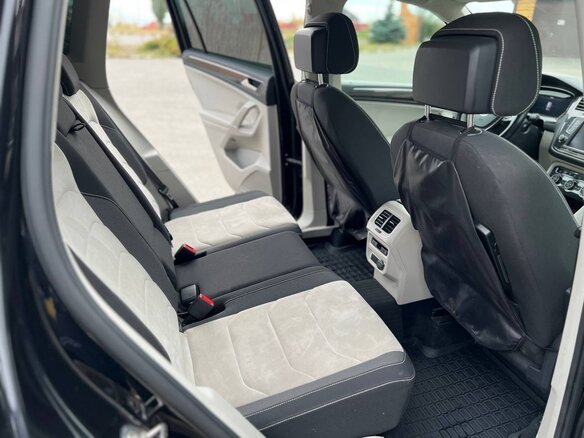 2017 Volkswagen Tiguan II, чёрный, 2235000 рублей - вид 9