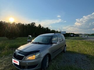 2011 Skoda Roomster I Рестайлинг, серый, 650000 рублей, вид 1