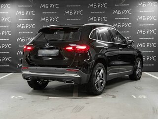 2024 Mercedes-Benz GLA 250 II (H247) Рестайлинг, чёрный, 5990000 рублей, вид 4