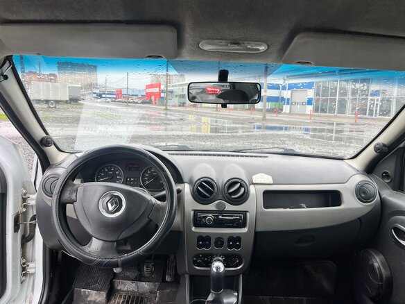2011 Renault Logan I Рестайлинг, белый - вид 9