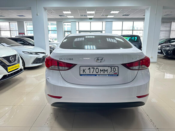 2014 Hyundai Elantra V (MD) Рестайлинг, белый - вид 6