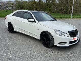 2011 Mercedes-Benz E-Класс 300 IV (W212, S212, C207), белый, 1820000 рублей, вид 5