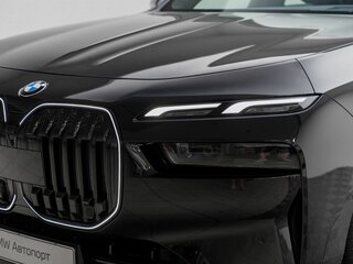 2025 BMW 7 серии 740i xDrive VII (G70), чёрный, 14650000 рублей, вид 2