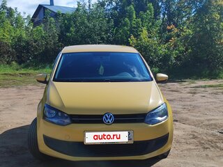 2011 Volkswagen Polo V, бежевый, 730000 рублей, вид 2