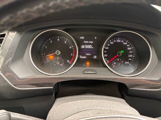 2017 Volkswagen Tiguan II, белый, 1280000 рублей, вид 5