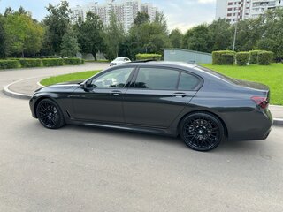 2015 BMW 7 серии Long 750Li xDrive VI (G11/G12), чёрный, 2700000 рублей, вид 2
