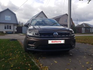2017 Volkswagen Tiguan II, коричневый, 2200000 рублей, вид 1