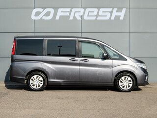 2017 Honda Stepwgn V, серый, 1880000 рублей, вид 5
