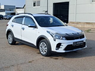 2021 Kia Rio X IV Рестайлинг, белый, 1540000 рублей, вид 3