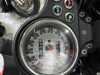 2010 Triumph Bonneville, чёрный, 610000 рублей, вид 2
