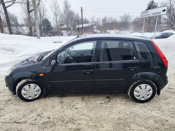 2006 Ford Fiesta Mk5, чёрный, 490000 рублей - вид 8