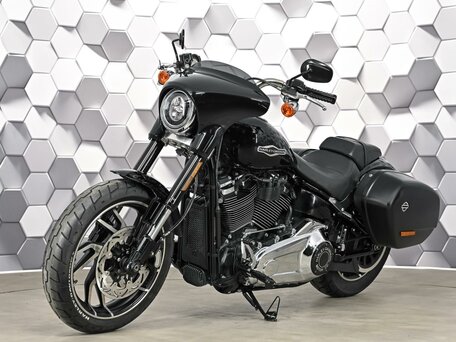 2019 Harley-Davidson Sport Glide, чёрный, 1449000 рублей, вид 2