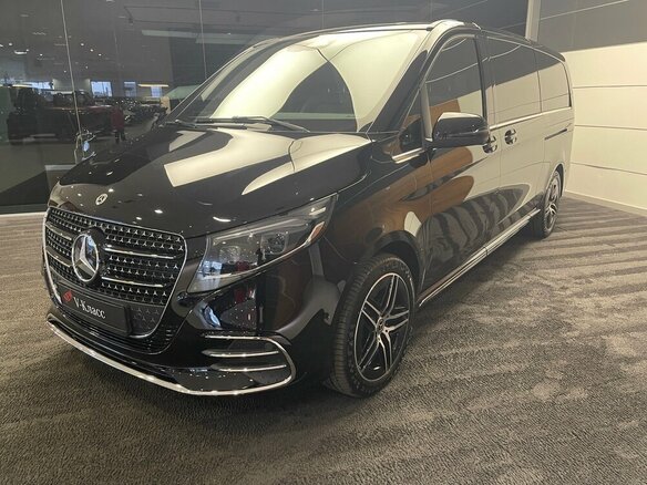 2024 Mercedes-Benz V-Класс Extra Long 300 d экстра длинный III (W447) Рестайлинг 2, чёрный, 18500000 рублей
